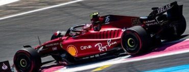 F.1 GP FRANCIA Sainz guida la carica Ferrari al Ricard