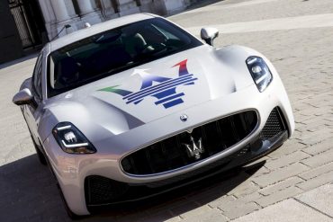 La nuova GranTurismo è in strada. La Maserati Family è alla guida