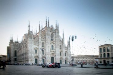 Valtteri Bottas tra le strade di Milano: il video omaggio di Alfa Romeo F1 team ORLEN ai 100 anni del circuito di Monza