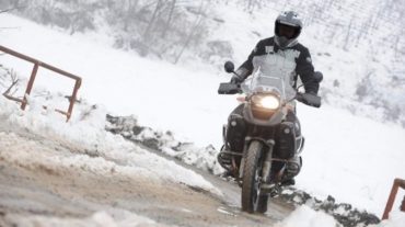 Pneumatici moto: che fare in inverno? Parla la filiera