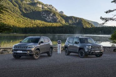 Jeep® Renegade e Compass: al via gli ordini delle nuove serie speciali Upland Cross e High Altitude