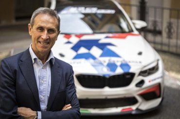 BMW Ricomincia da tre l'impegno nello sport in Italia con GT3 M2 Cup e Mini