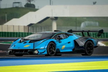 Lamborghini annuncia il calendario 2026 di Essenza SCV12 668145
