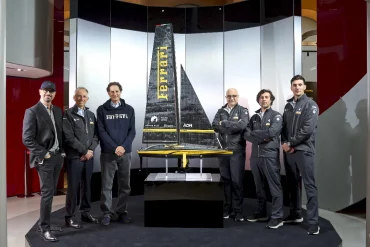 Ferrari svela la livrea Hypersail From_the_left_Manzoni-Vigna-Elkann-Lanzavecchia-Ribigini-Voltolini
