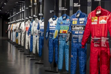 “Le stoffe dei campioni” al Museo Nazionale dell'Automobile a Torino IMG_2129