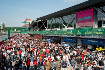 AUTODROMO ENZO E DINO FERRARI DA RECORD: OLTRE 92 MILA PRESENZE PER LA FIA WEC 6 HOURS OF IMOLA. VITTORIA TOYOTA, FERRARI SUL PODIO PIT WALK