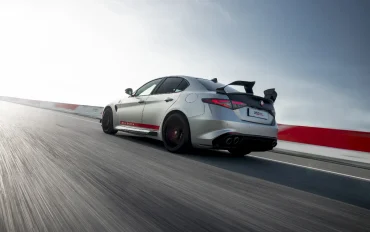 Giulia Quadrifoglio Luna Rossa scende in pista a Balocco GiuliaQuadrifoglioLunaRossa