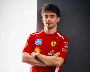 Charles Leclerc e Scuderia Ferrari HP, la storia continua CL26R