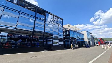 F.1 GP AUSTRIA Storie segrete del paddock si parla di crisi ma spendono milioni per ospitalità vista paddock