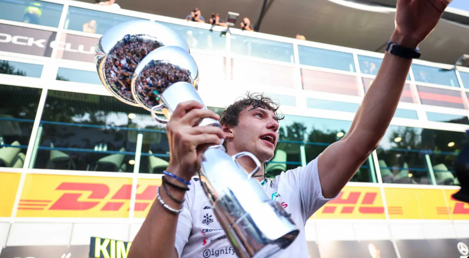 F.1 GP USA Antonelli nono sigillo batte Leclerc e Verstappen col mondiale a un soffio